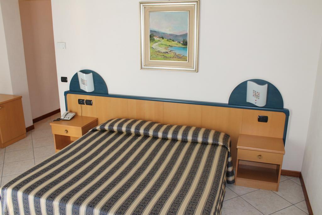 Albergo Villa Eva 코스테르마노 외부 사진