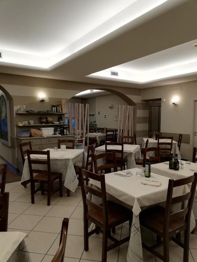 Albergo Villa Eva 코스테르마노 외부 사진